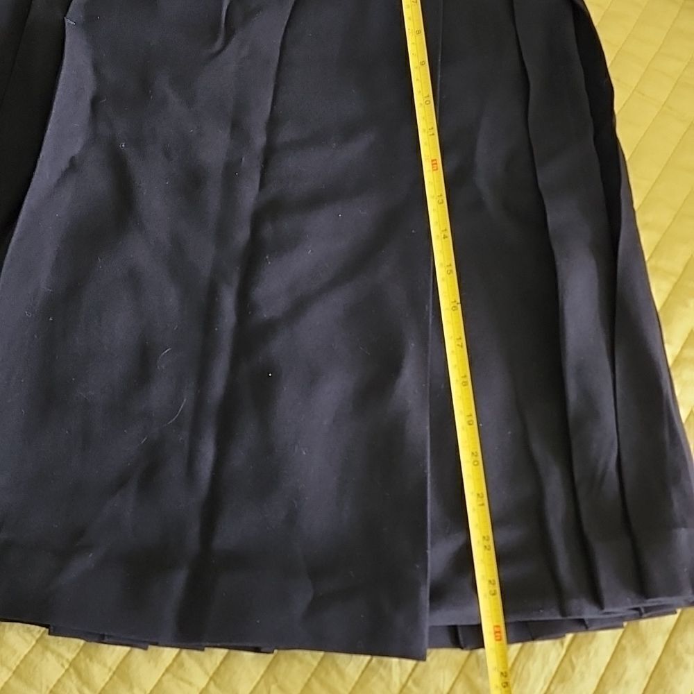 Burberry skirt uniform Back Pleated Wrap Front New With Tags - Picture 11 of 12